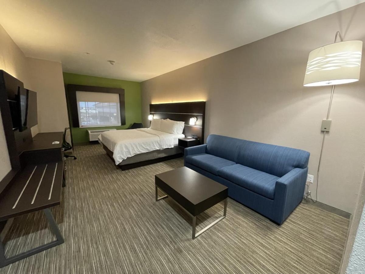 Holiday Inn Express Hotel And Suites Ada By Ihg Exteriör bild